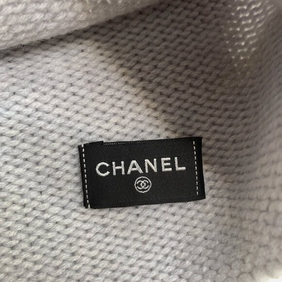 Authentic Chanel Grey Beanie Hat CC logo Brand New - Picture 7 of 14